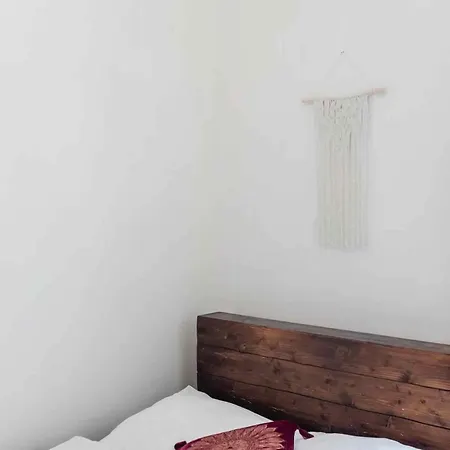 Angel Apartment *
