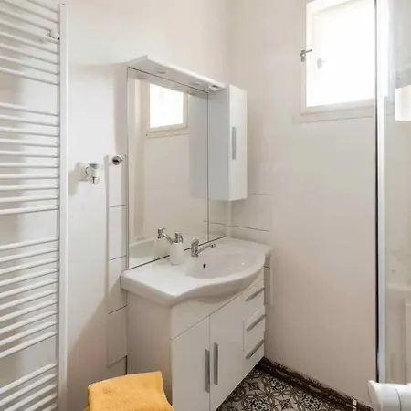 Angel Apartment